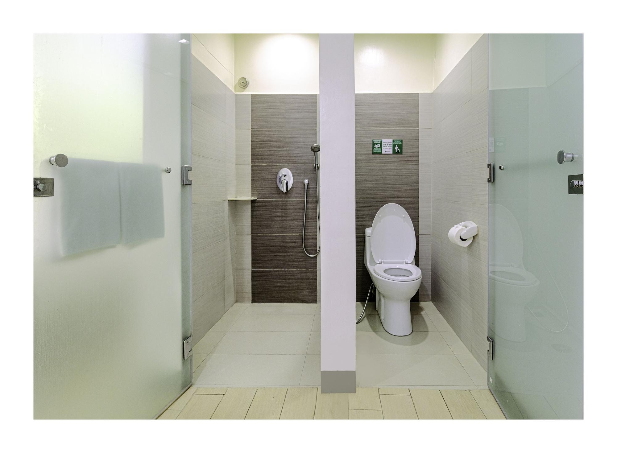 Go Hotels Ortigas Center Pasig City Zewnętrze zdjęcie
