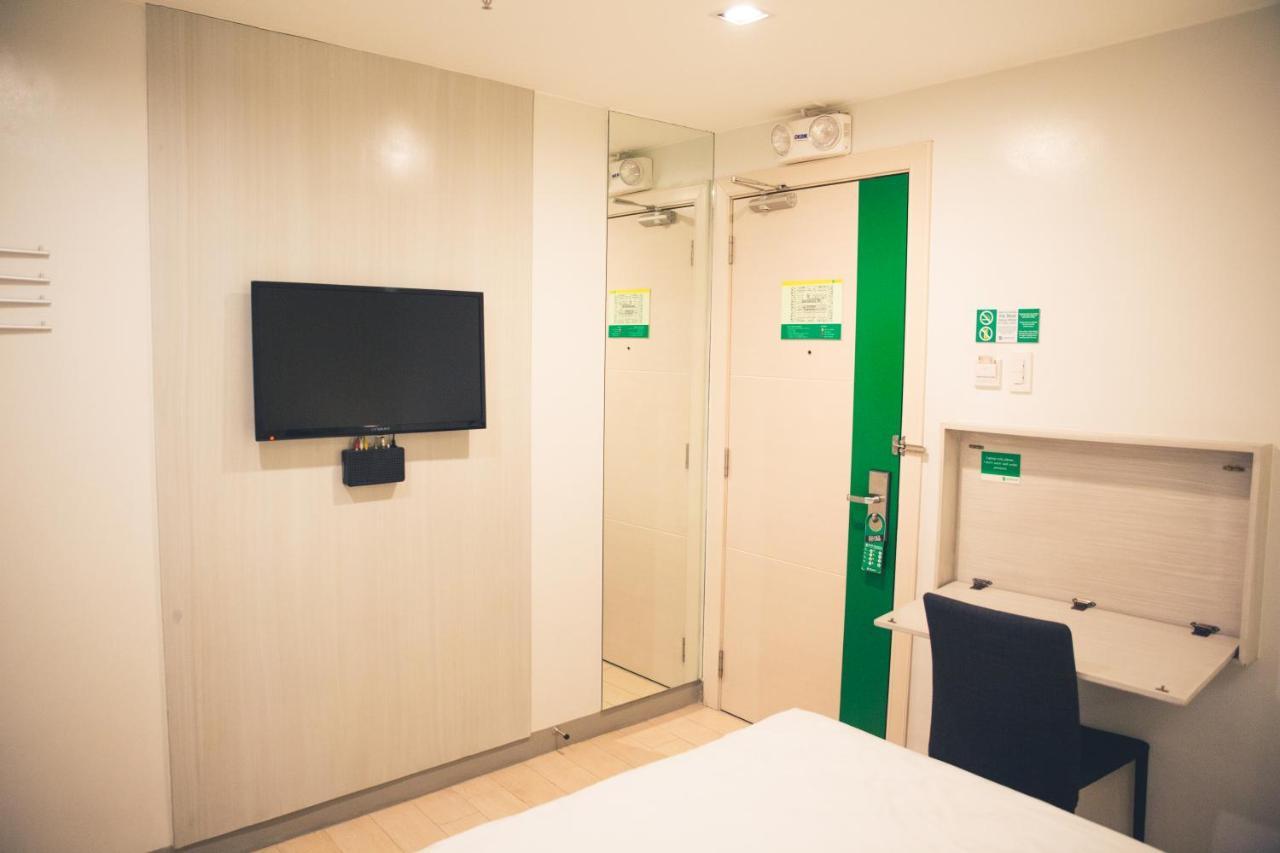Go Hotels Ortigas Center Pasig City Zewnętrze zdjęcie