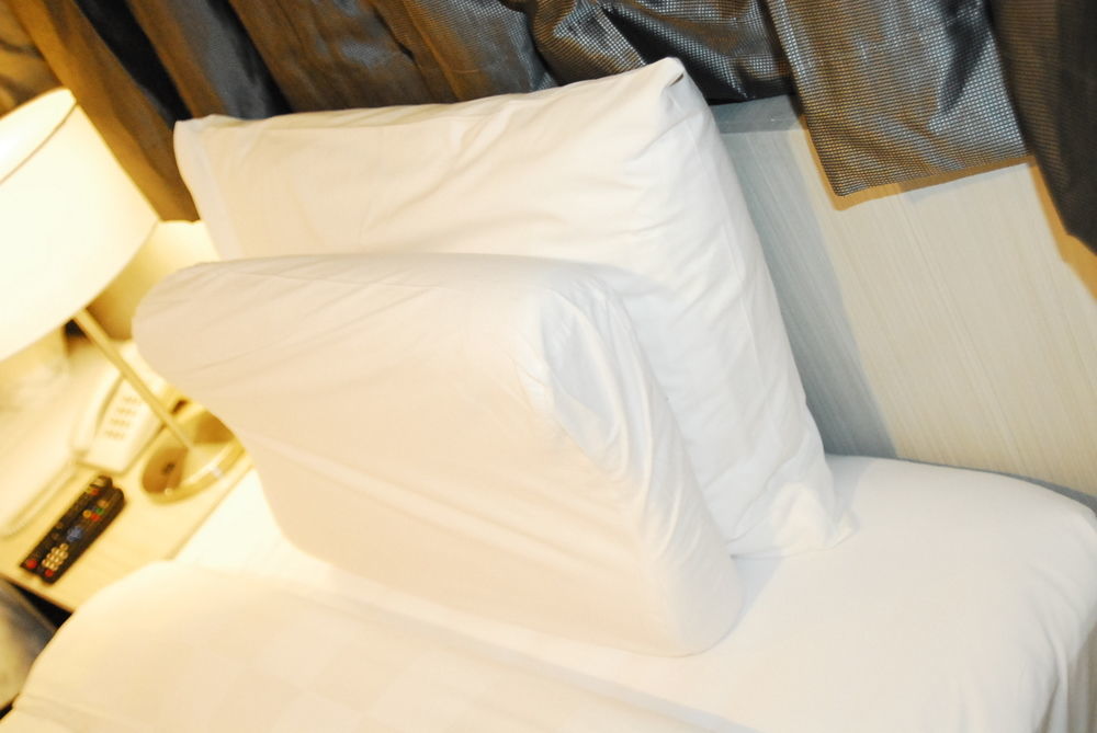 Go Hotels Ortigas Center Pasig City Zewnętrze zdjęcie