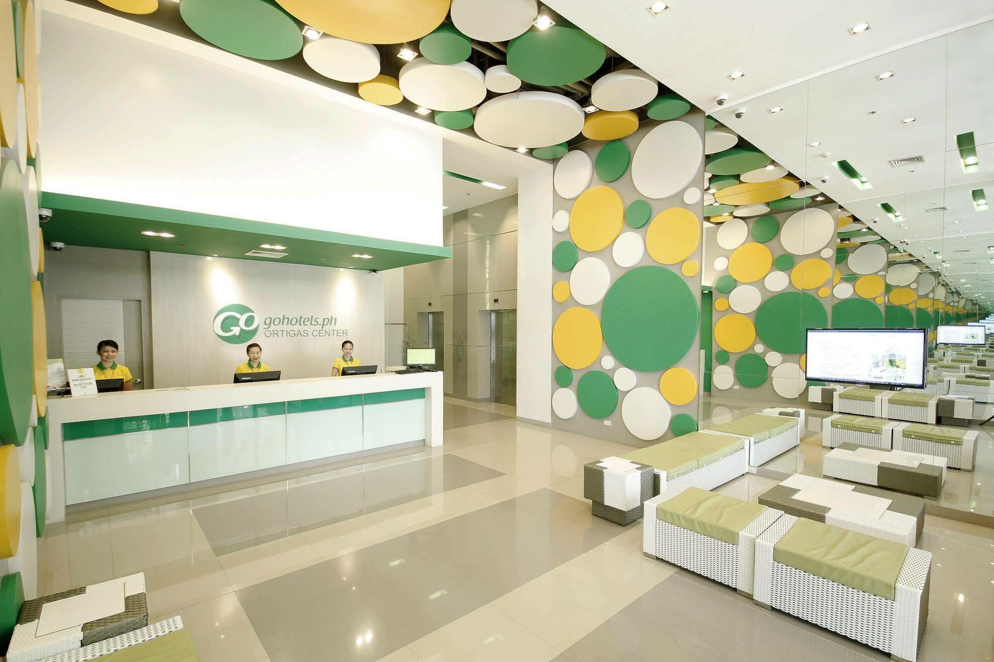 Go Hotels Ortigas Center Pasig City Zewnętrze zdjęcie