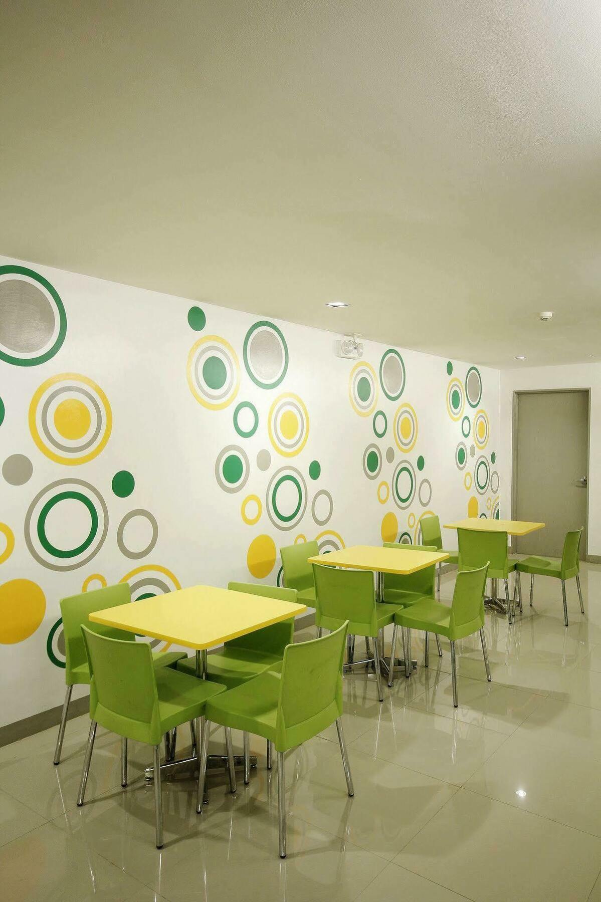 Go Hotels Ortigas Center Pasig City Zewnętrze zdjęcie