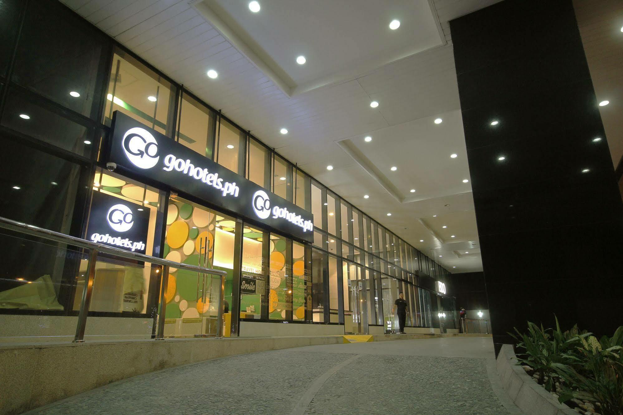 Go Hotels Ortigas Center Pasig City Zewnętrze zdjęcie
